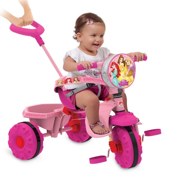 triciclo-smart-princesas-com-crianca triciclo-smart-princesas-com-crianca
