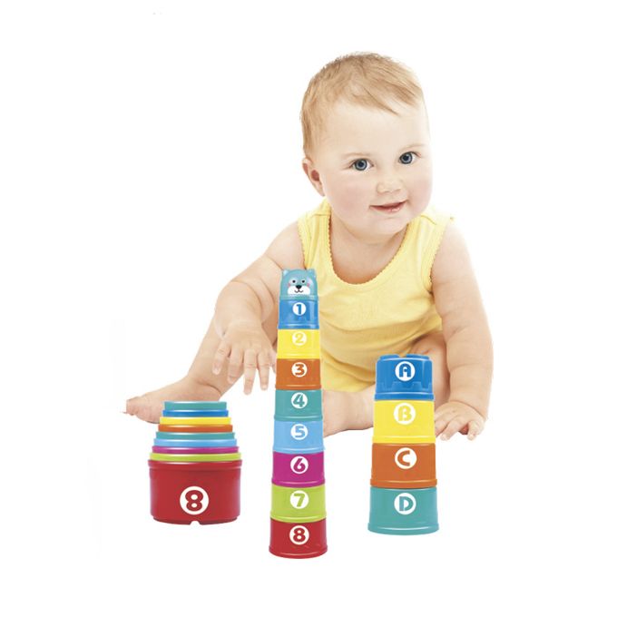 mini-copos-empilhaveis-com-crianca mini-copos-empilhaveis-com-crianca