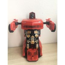 carro-robo-colisium-vermelho-conteudo