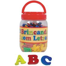 brincando-letras-pote-conteudo