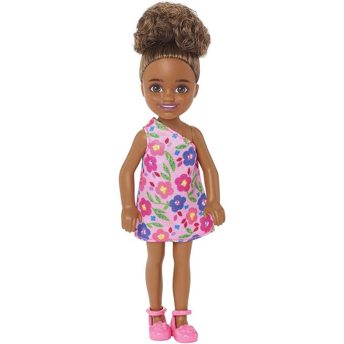 Boneca Barbie Família - Chelsea Club - Menina Negra Vestido Flores Hgt07 - MATTEL